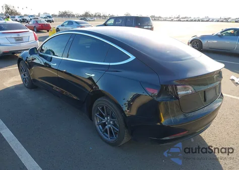 2018 Tesla Model 3 Long Range/Mid Range from USA, damaged, VIN 5YJ3E1EA8JF172365